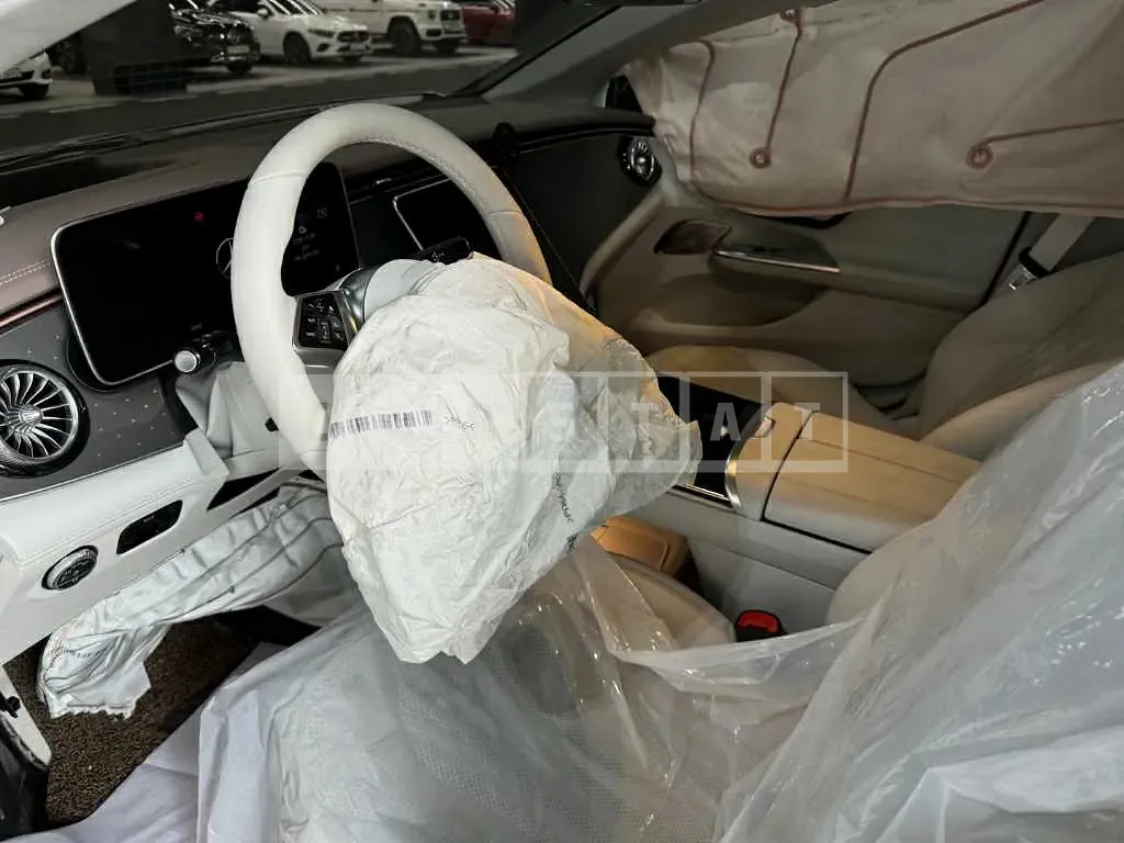 Photo 2 of 30: 2023 Mercedes-Benz EQE350 + — Korean insurance auction