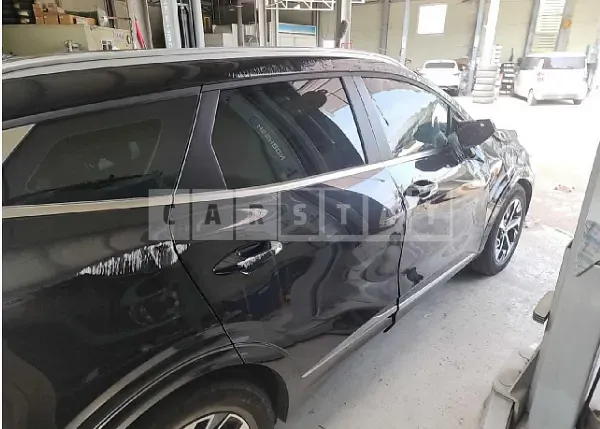 Photo 2 of 28: 2023 Kia Sportage — Korean insurance auction