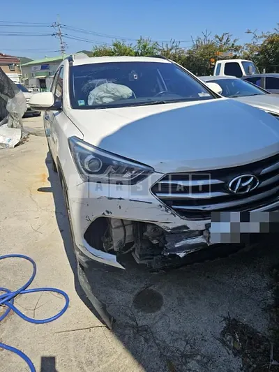 Photo 1 of 9: 2016 Hyundai Santa Fe DM 2.0 — Korean insurance auction