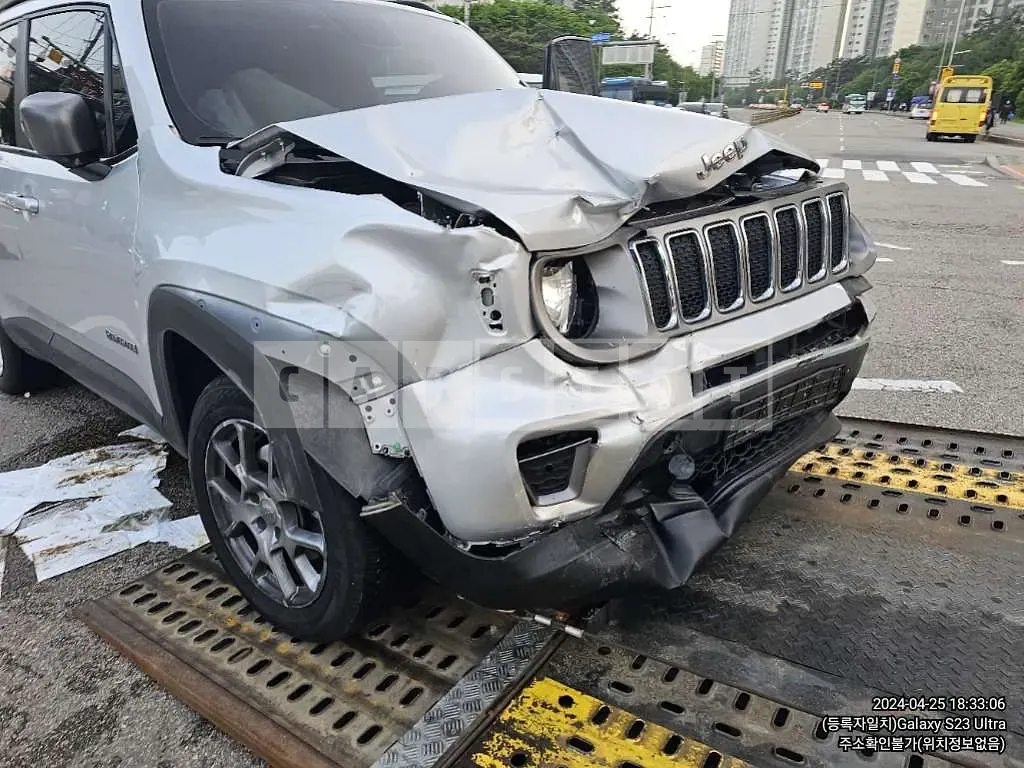 Photo 2 of 16: 2021 Jeep Zip Renegade 2.4 FWD — Korean insurance auction