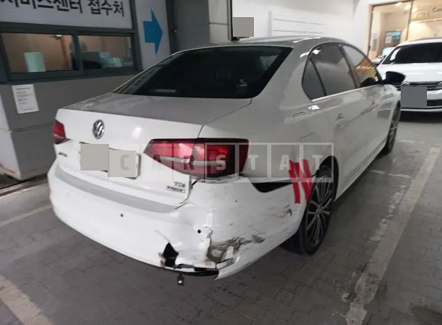 Photo 2 of 5: 2016 Volkswagen Jetta 2.0 TDI BMT — Korean insurance auction