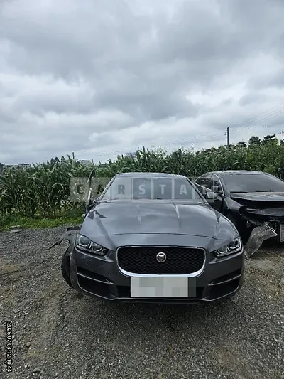 Photo 1 of 16: 2016 Jaguar XE 2.0d — Korean insurance auction