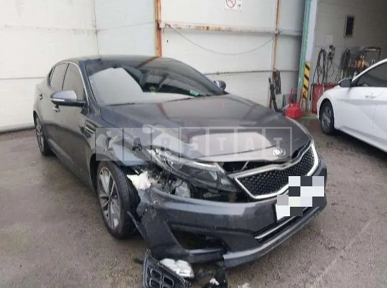 Photo 2 of 15: 2014 Kia K5 LPG — Korean insurance auction