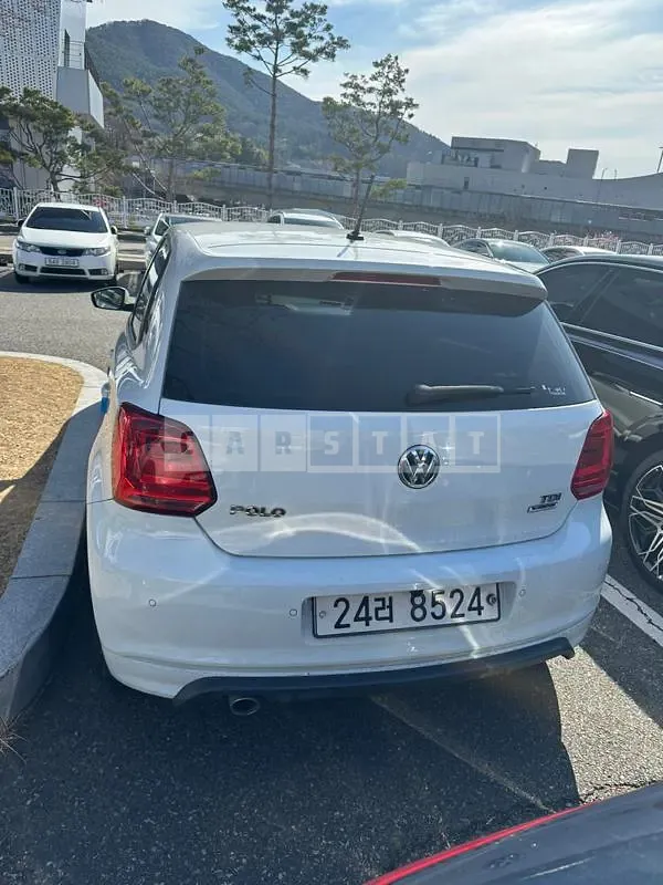 Photo 2 of 3: 2015 Volkswagen Polo 1.4 TDI, VIN WVWZZZ6RZFY301642 — Korean insurance auction