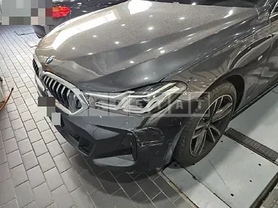 2022 (Parts) BMW 620d xDrive Light