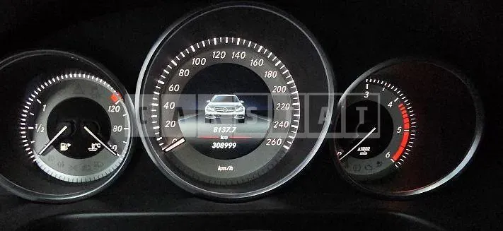 Photo 2 of 52: 2015 Mercedes-Benz E250 BlueTec 4Matic — Korean insurance auction