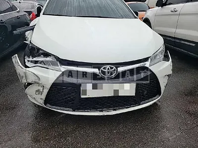 Photo 1 of 75: 2017 Toyota Camry — Korean insurance auction