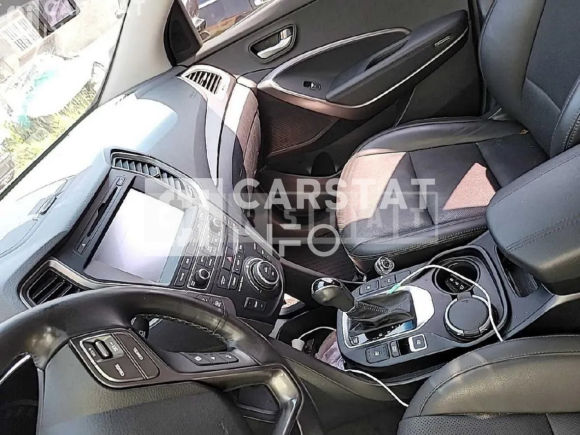 Photo 2 of 31: 2015 Hyundai Santa Fe 2.0, VIN KMHSW81UBGU593986 — Korean insurance auction