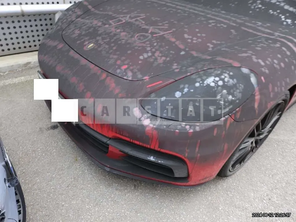 Photo 2 of 43: 2018 Porsche Panamera 4S — Korean insurance auction