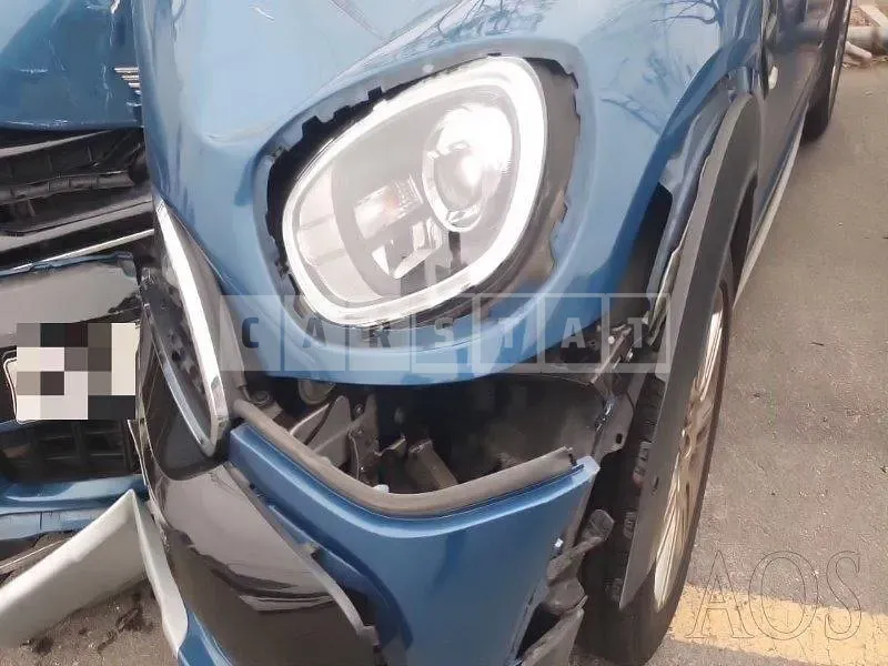 Photo 2 of 21: 2020 MINI Cooper Countryman (18), VIN WMWYX3108L3L37837 — Korean insurance auction