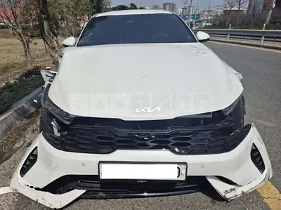 Photo 1 of 16: 2023 Kia K5 — Korean insurance auction