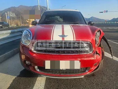 Photo 1 of 16: 2016 MINI Cooper D Countryman ALL4 — Korean insurance auction