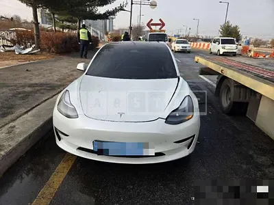 Photo 1 of 22: 2021 Tesla Model 3 Long Range — Korean insurance auction