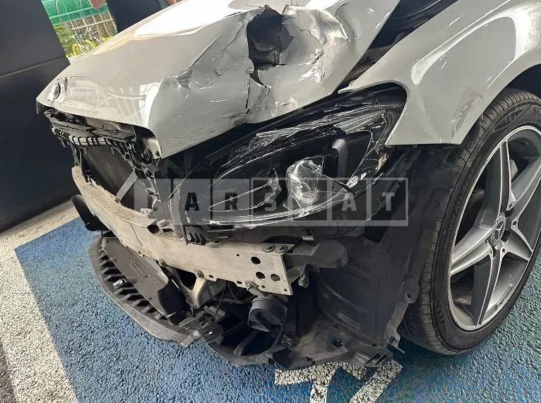 Photo 2 of 12: 2015 Mercedes-Benz C250 BlueTec 4Matic — Korean insurance auction