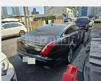 Photo 1 of 23: 2015 Jaguar XJ 3.0d — Korean insurance auction