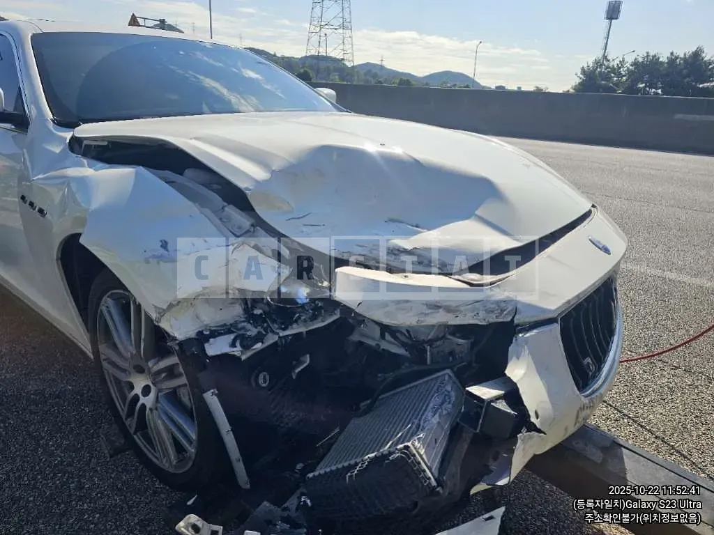 Photo 2 of 11: 2016 Maserati Ghibli — Korean insurance auction