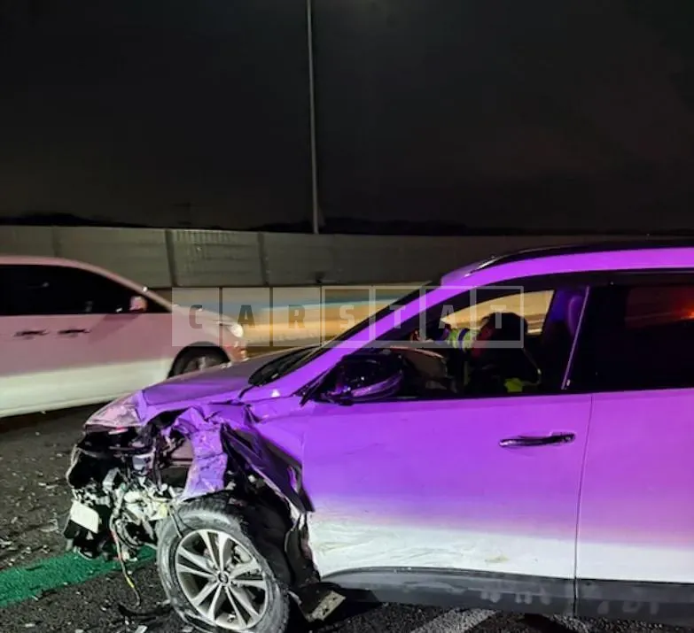 Photo 2 of 5: 2015 Hyundai Santa Fe DM — Korean insurance auction
