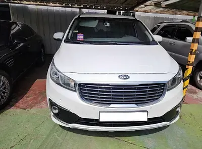 Photo 1 of 18: 2017 Kia Carnival, VIN KNAMB81ABHS318499 — Korean insurance auction