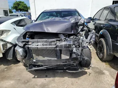 Photo 1 of 15: 2020 Hyundai Santa Fe, VIN KMHS281BBLU239025 — Korean insurance auction