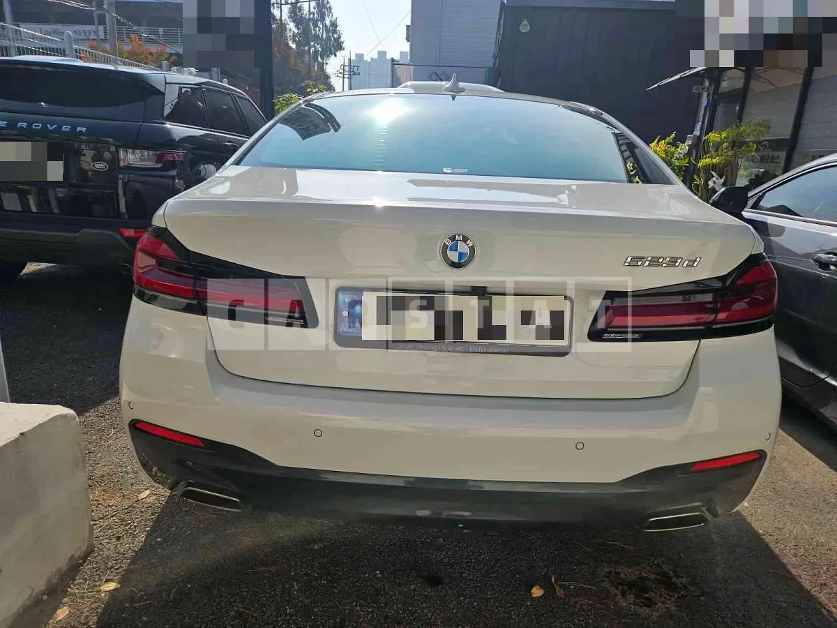 Photo 2 of 21: 2022 BMW 523d, VIN WBA11ES08PCL60599 — Korean insurance auction