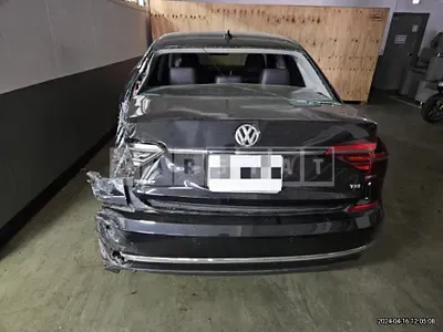 Photo 1 of 21: 2018 Volkswagen Passat 2.0 TSI — Korean insurance auction