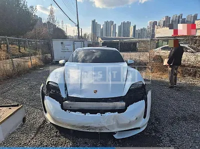 Photo 1 of 34: 2021 Porsche Taycan — Korean insurance auction