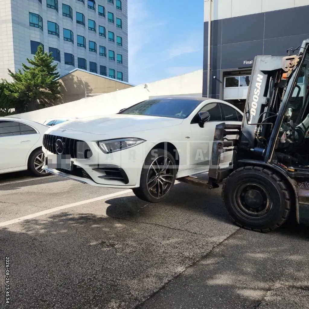 Photo 2 of 77: 2020 Mercedes-Benz AMG CLS53 4Matic — Korean insurance auction