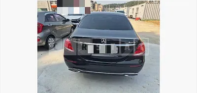 Photo 1 of 20: 2019 Mercedes-Benz E220 d 4Matic, VIN WDDZF0FB8KA624078 — Korean insurance auction