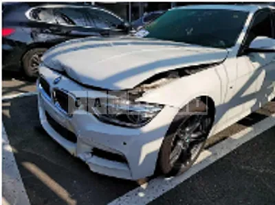 Photo 1 of 30: 2018 BMW 320d, VIN WBA8C5101JA074476 — Korean insurance auction