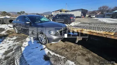 Photo 1 of 20: 2017 Mercedes-Benz E220 d — Korean insurance auction