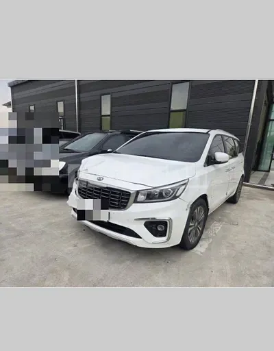 Photo 1 of 12: 2018 Kia Carnivals, VIN KNAMB81ABKS519914 — Korean insurance auction