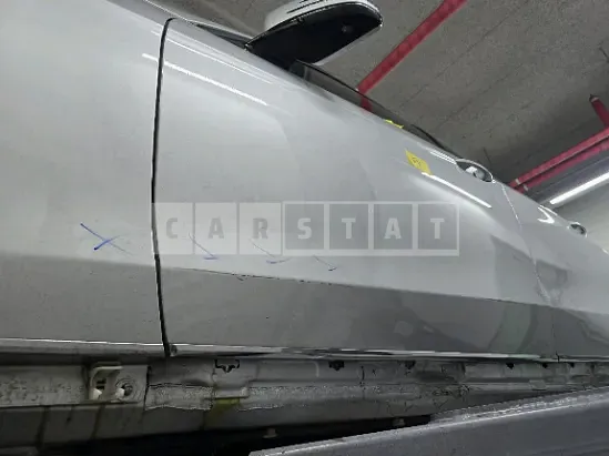 Photo 2 of 22: 2015 Mercedes-Benz E 200 — Korean insurance auction