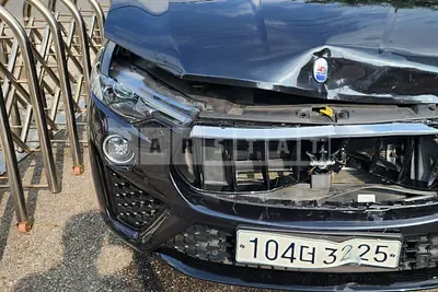 Photo 1 of 18: 2019 Maserati Levante, VIN ZN661XUG9KX326556 — Korean insurance auction