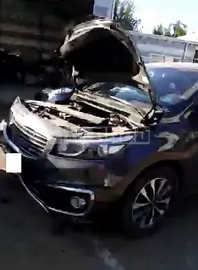 Photo 2 of 13: 2015 Kia Carnival, VIN KNAMB81ABFS064251 — Korean insurance auction