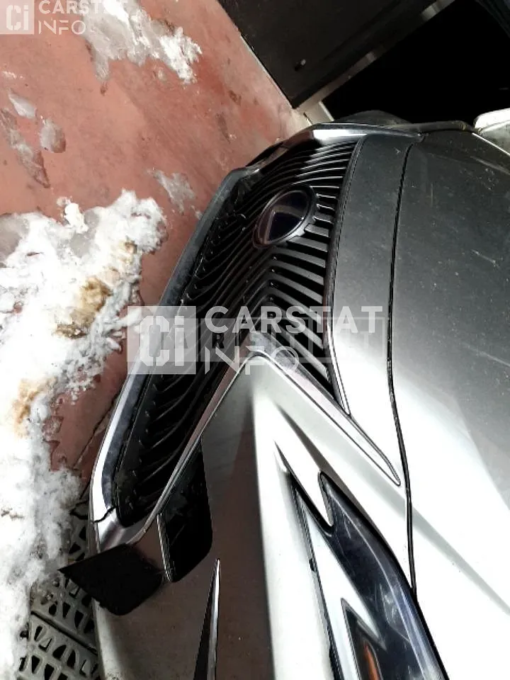 Photo 2 of 35: 2020 Lexus ES300h — Korean insurance auction