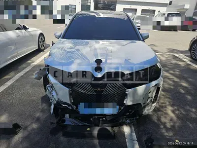 2025 BMW iX xDrive45