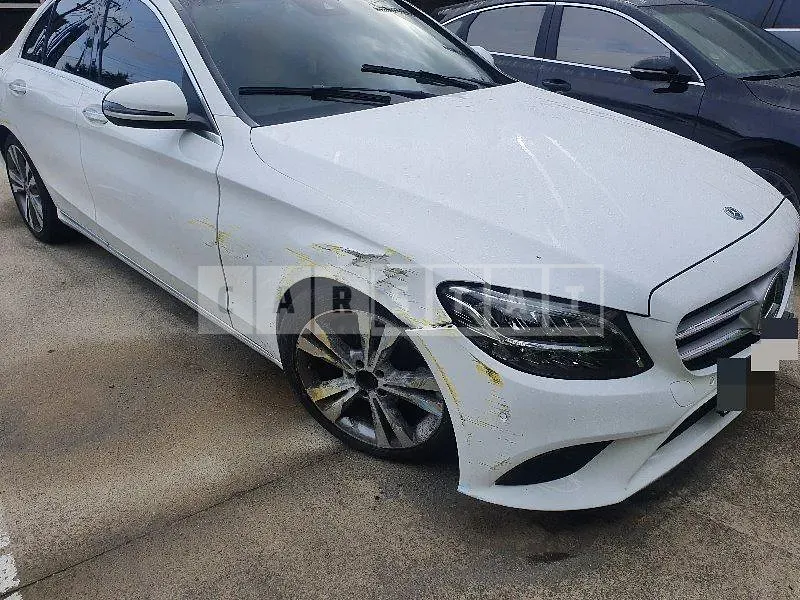 Photo 2 of 70: 2020 Mercedes-Benz C200 — Korean insurance auction