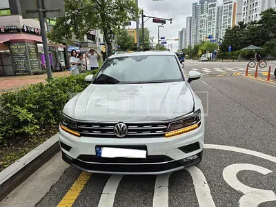 Photo 1 of 13: 2020 Volkswagen Tiguan 2.0 TDI, VIN WVGZZZ5NZLW395578 — Korean insurance auction