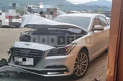 Photo 1 of 23: 2017 Genesis G80 3.3, VIN KMHGM41DBHU210557 — Korean insurance auction