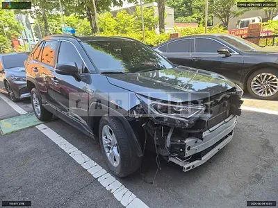 Photo 1 of 13: 2019 Toyota Lave 4 Hybrid, VIN JTMW2RFV2KD019429 — Korean insurance auction