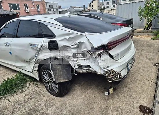 Photo 2 of 15: 2023 Kia K5 — Korean insurance auction