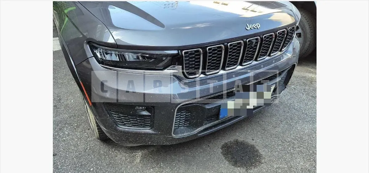 Photo 2 of 18: 2023 Jeep Zip Grand Cherokee — Korean insurance auction