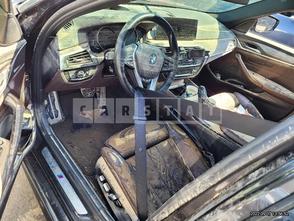 Photo 2 of 48: 2017 BMW 520d, VIN WBAJC3100HG993186 — Korean insurance auction