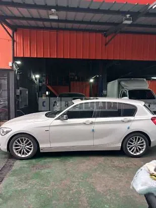 Photo 2 of 10: 2015 BMW 118d — Korean insurance auction