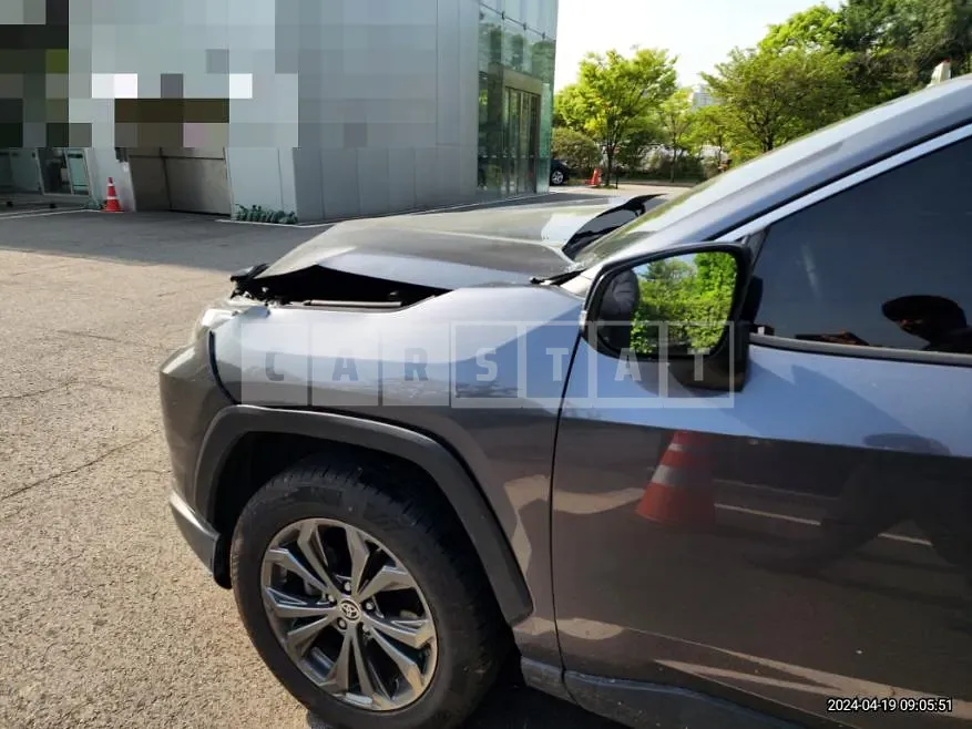 Photo 2 of 9: 2022 Toyota RAV4 Hybrid — Korean insurance auction