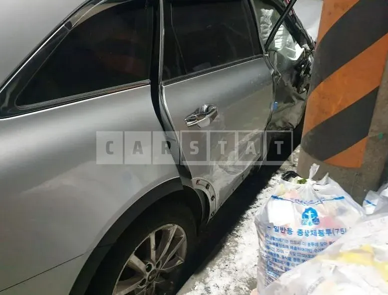Photo 2 of 10: 2015 Kia Sorento 2.2 (4WD) — Korean insurance auction