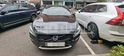 Photo 1 of 19: 2017 Volvo V60CCD4 — Korean insurance auction