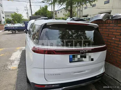 Photo 1 of 17: 2021 Kia Carnivals — Korean insurance auction