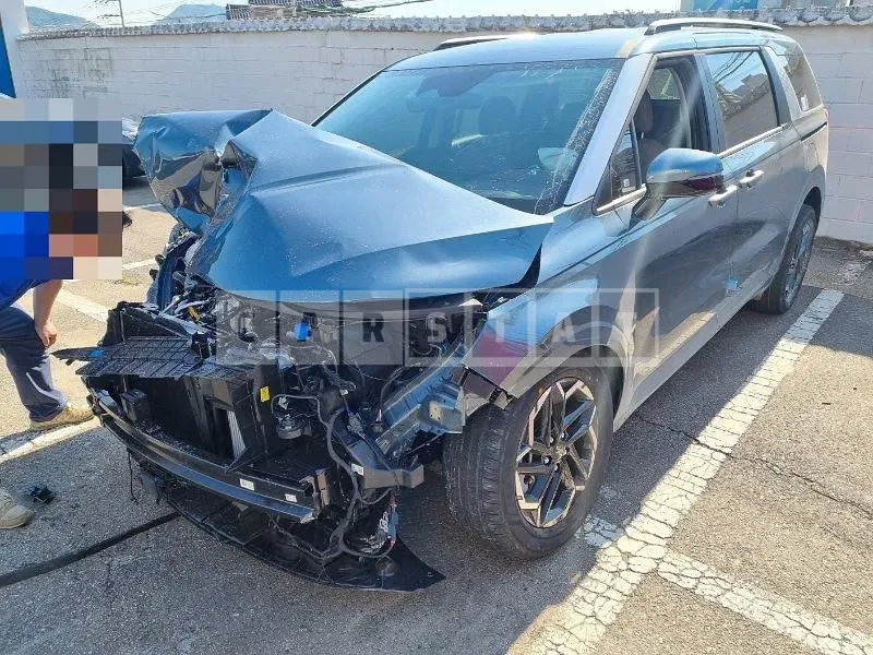 Photo 2 of 31: 2024 Kia Carnival 2.2 — Korean insurance auction