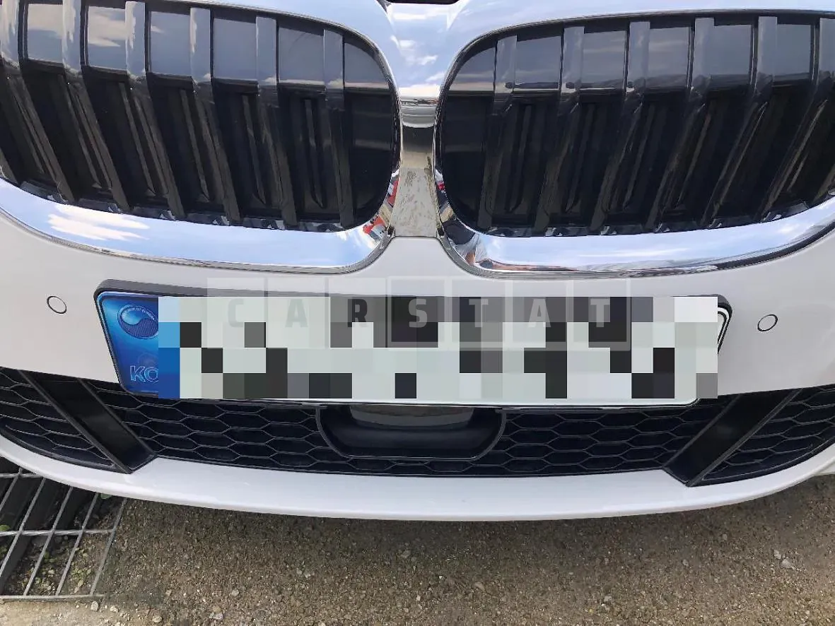 Photo 2 of 3: 2022 BMW (parts) 320i Headlamp — Korean insurance auction